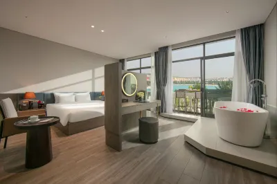 PCA Hotel - Khách sạn Vinhomes Ocean Park Hotels near Chùa An Khoái