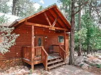 Cozy Cabin | 3Min to Midtown | Mountain Views 루이도소 호텔
