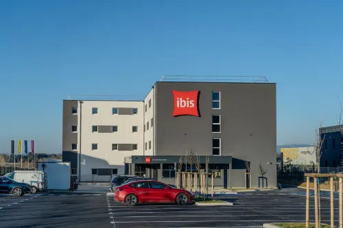 Ibis Saint Paul Trois Chateaux (Ouverture Decembre 23) Hotels in Pierrelatte