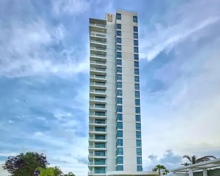 Mullet Bay Suites - Your Luxury Stay Awaits Hotéis em Lowlands