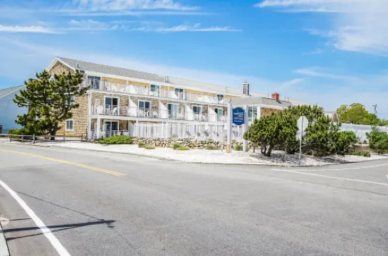 InnSeason Resorts Captain's Quarters Hotels in Falmouth