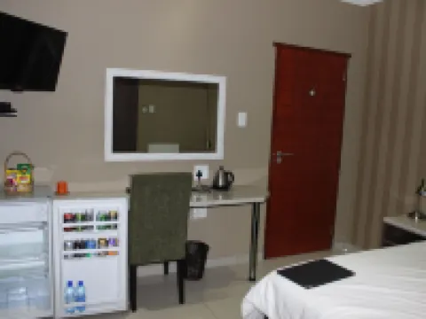 Big Five Guest House Hotels in Umtata