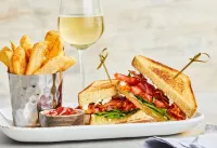 코트야드 바이 메리어트 피츠버그 노스 크랜베리 우즈