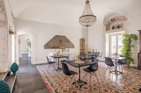 San Carlo Suites Отели рядом с достопримечательностью «Via Nicolaci»