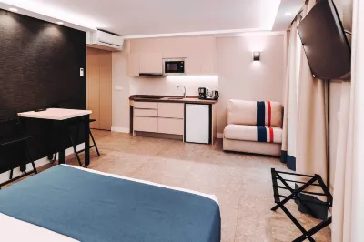 Gbh Hotel-Apartamentos Posidonia Hotels near Benidorm Island