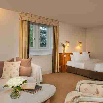 Chateau des Reynats Rooms