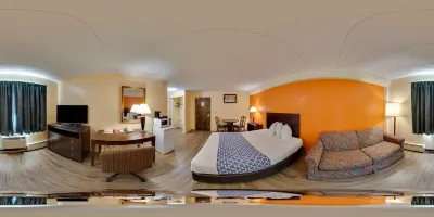 Econo Lodge Inn & Suites Airport Hotels in Windsor Locks