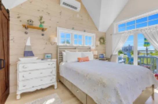 Plovers Nest Hotels in Newburyport