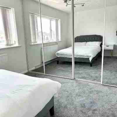 Hartlepool-3 Bd House-Sleeps5-Free Parking Netflix Rooms