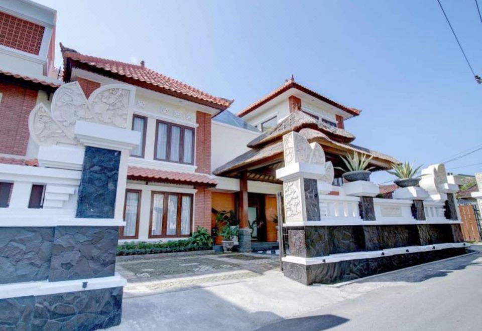 Hastinapura Residence Images