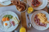 La Dehesa de Don Pedro - breakfast
