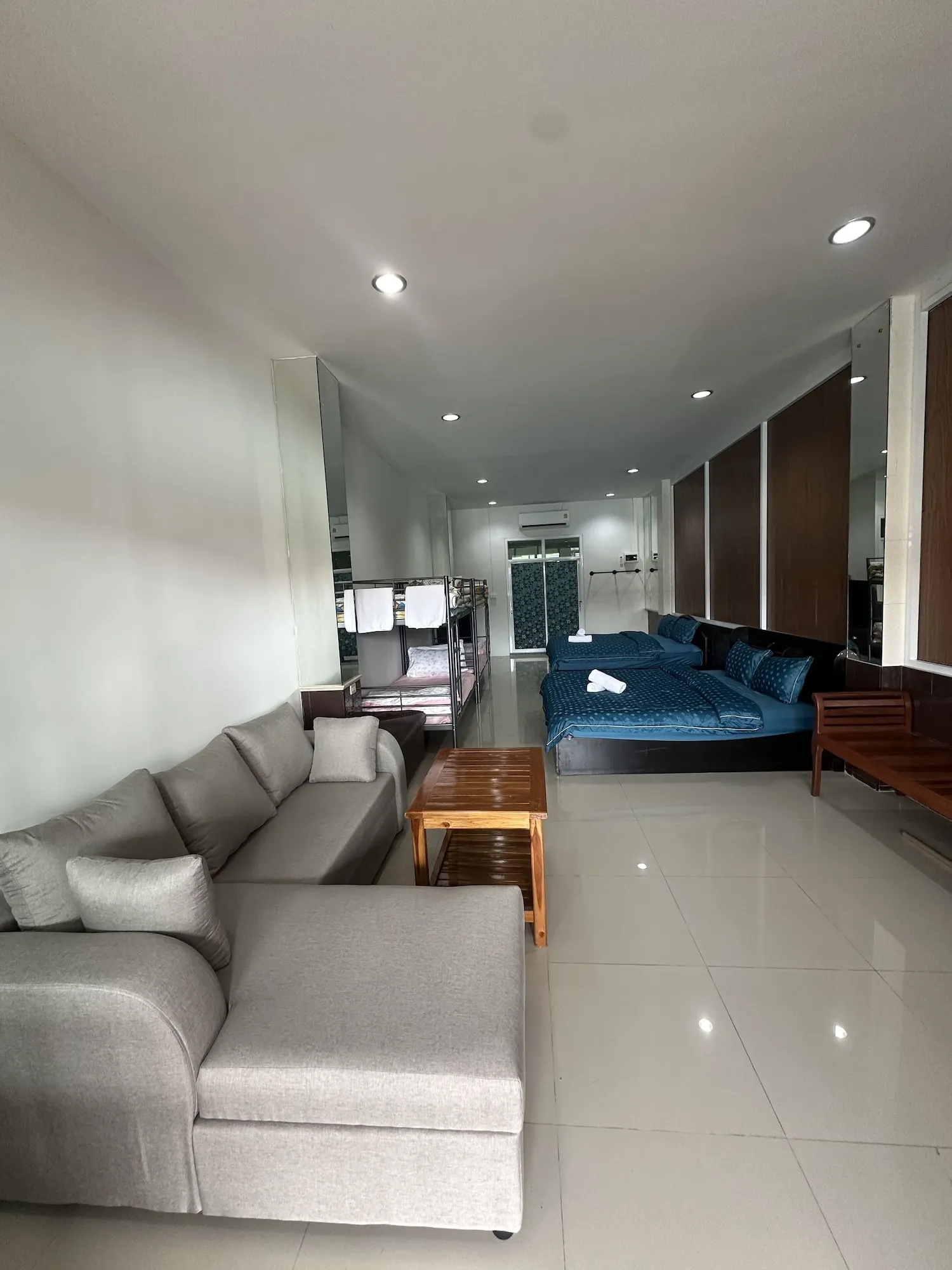 Tuscany Hotel by Skypark Phòng Photos