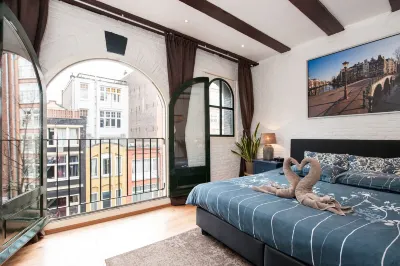Crown Guesthouse Amsterdam