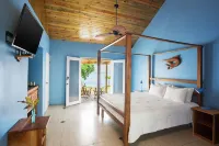 Luna Sea Inn Hotels in Petersville