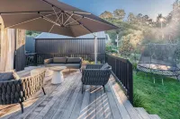 Waiata Beach House - Onetangi -  Holiday Villas