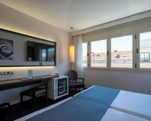 Gran Versalles Hotels near Serrano Street
