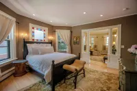 254 South Union Street Guest House Hotels in Burlington