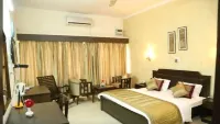Badkhal Lake Resort
