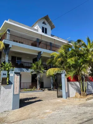 Villa Devika 4, Rent Holidays Apartment -  Ferienwohnungen