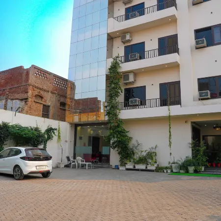 Hotel Omkar