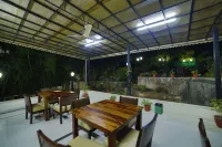 Hotel Shiv Villa by SAH - Bữa sáng