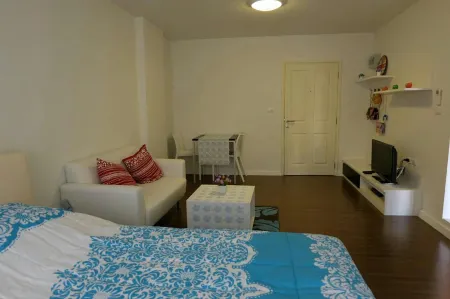 Baan Thew Lom Condominium Отели в г. Ча-Ам