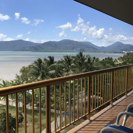 Coral Towers Holiday Apartments