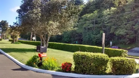 Bay Bridge Motel Отели рядом с достопримечательностью «Sky Bar»