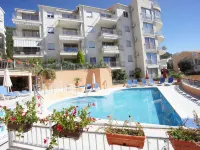 Petrovac Bay Apartments Hotels in Petrovac