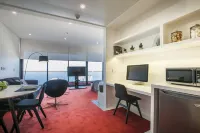 1866 Court & Suites Hotel