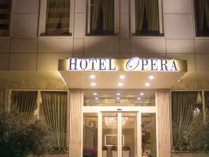 Hotel Opera
