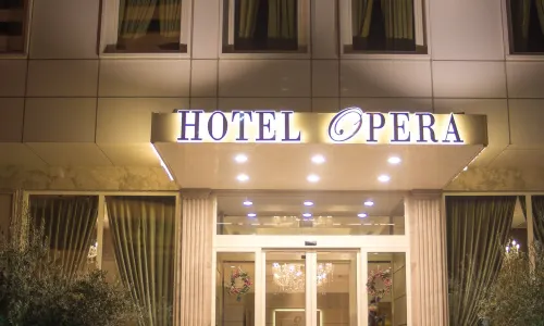 Hotel Opera