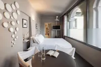 Uve Rooms & Wine Bar - balcony