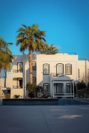 Yalinn Hotel Отели в г. Yalikavak