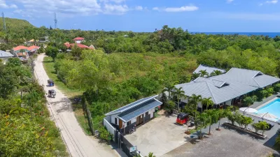 Aila Homestay Hotels near Moadto Strip