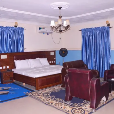 Cozy Suites
