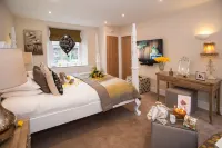 Windermere Boutique Hotel Spa Suites & Hot Tubs - พร้อมระเบียง
