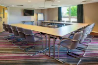 Holiday Inn Express London - Epsom Downs Hotels in Tadworth
