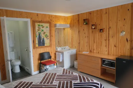 Auberge St-Tite-Des-Caps Отели в г. Сен-Франсуа