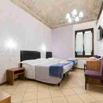 Adelaide House Rooms