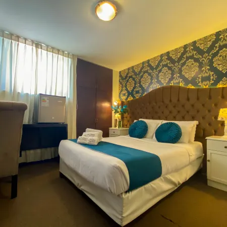 Hotels Collect A. Monet