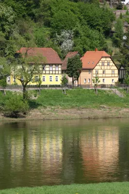 Ferienhaus Elbufer 83 - parking