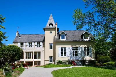 La Villa Mirabelle Hotels in Asnelles