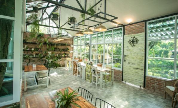 Ginger Bread House - Pet Lover Resort