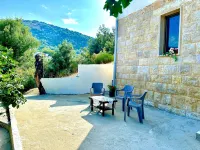 Kay Loft Hotels in Kfar Houneh