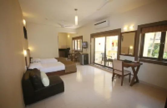 Sandalwood Hotel & Suites