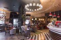 Hotel Grand Hedonist - breakfast