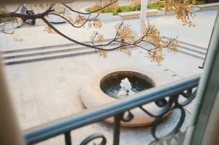 Residence Teatro - Near Cathedral of St James Отели рядом с достопримечательностью «Собор Святого Иакова»