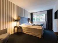 Diagonalkroen Hotels in Give