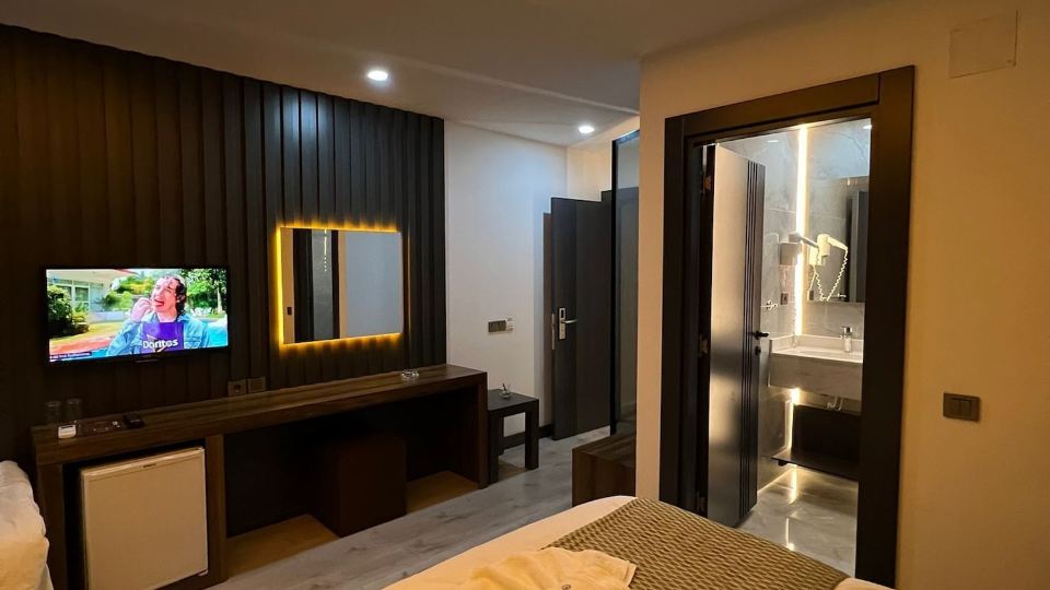 Grand Ezel Hotel